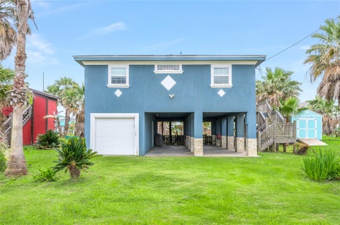 Photo of 124 Mae Cir N Cir, Crystal Beach, TX 77650 (MLS # 18683854)