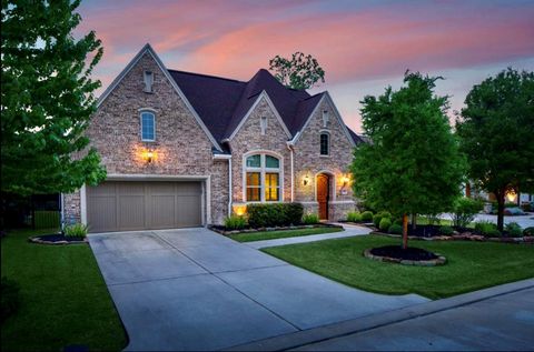51 Woodglade Way Tomball TX 77375