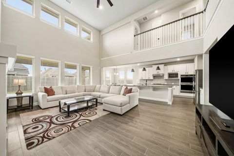 Photo of 702 Hooks Trail, League City, TX 77573 (MLS # 45190236)