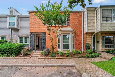 Photo of 1661 W Sam Houston Parkway S, Houston, TX 77042 (MLS # 72718200)