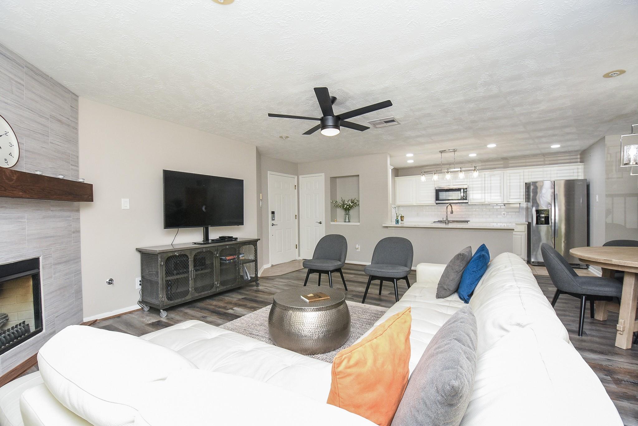 8051 Bay Branch Drive 112