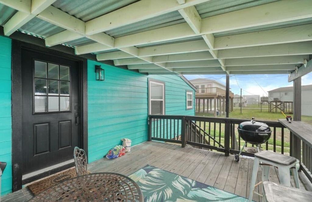 Photo of 512 Texas Street, Surfside Beach, TX 77541 (MLS # 48051909)