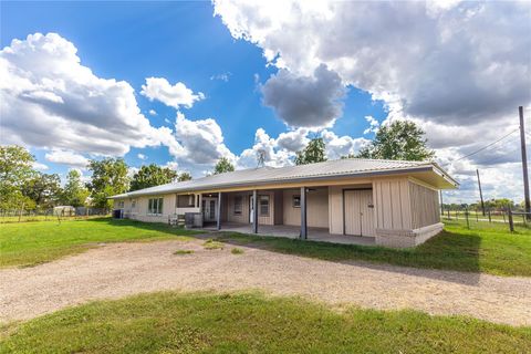 Photo of 2652 Remmert Road, Bellville, TX 77418 (MLS # 95079521)