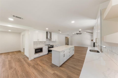 Tiny photo for 33003 E Westwood Square East Drive E, Magnolia, TX 77354 (MLS # 31674492)