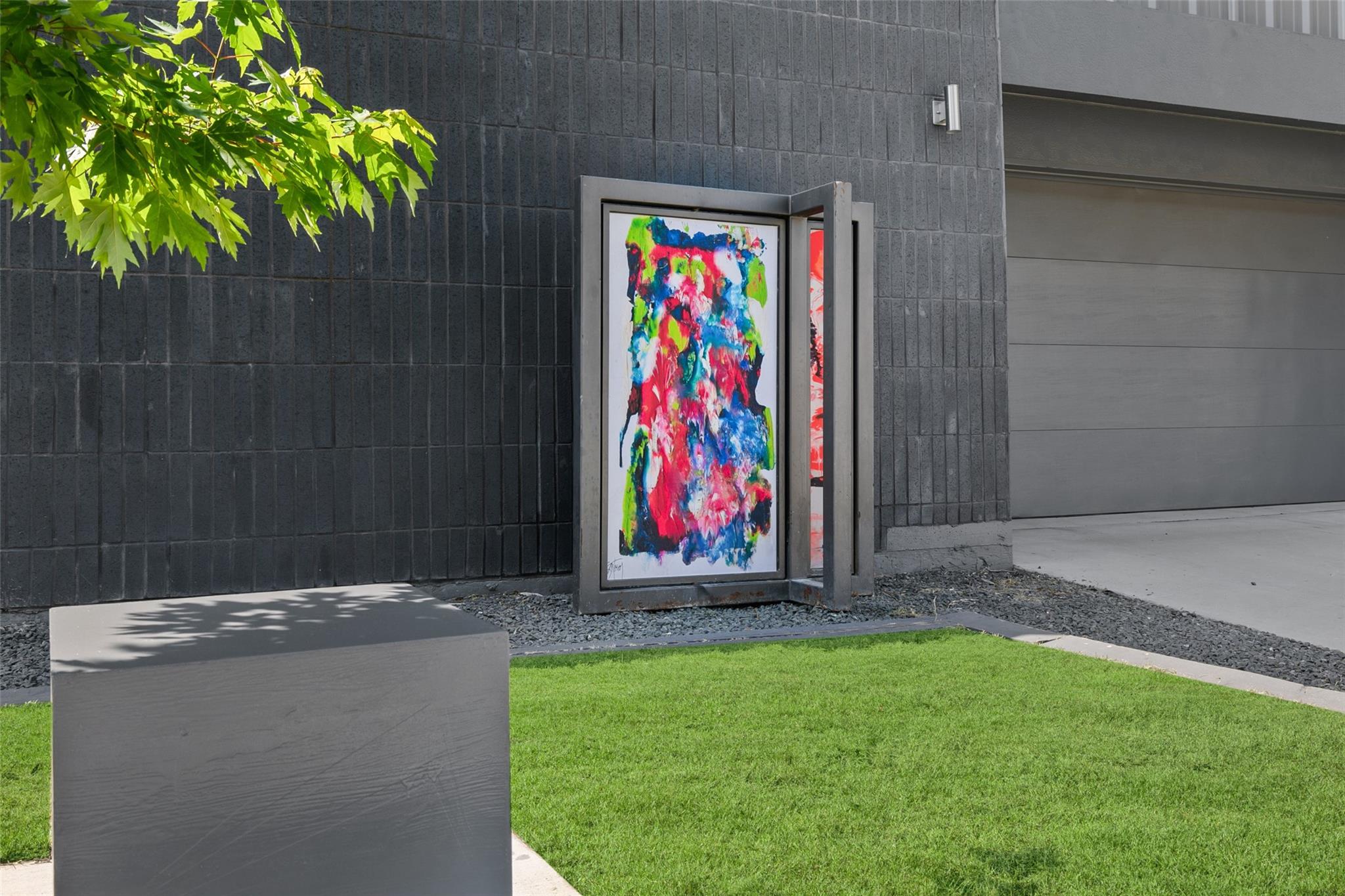 4305 Roseland Avenue