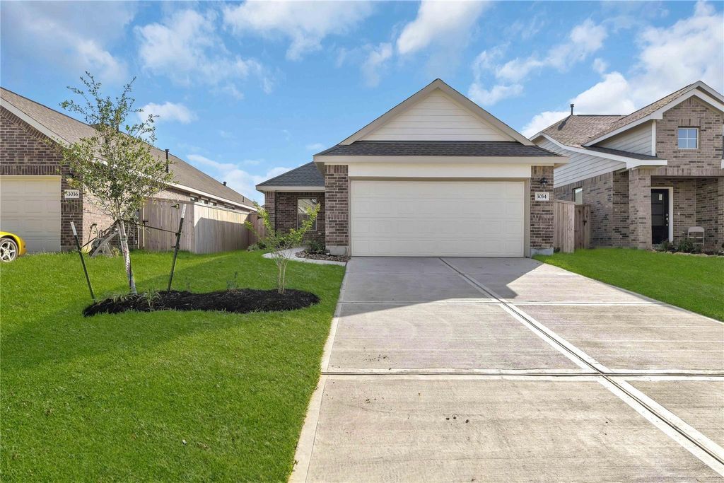 Photo of 3034 Marble Rise Trail, Kingwood, TX 77365 (MLS # 26210557)