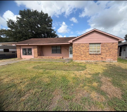 Photo of 147 Victoria Drive, Houston, TX 77022 (MLS # 12323489)