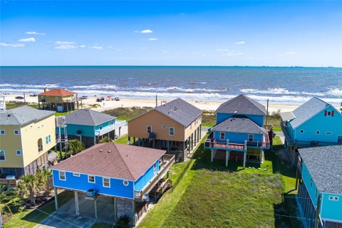 Photo of 2592 Whitecap, Crystal Beach, TX 77650 (MLS # 76689541)