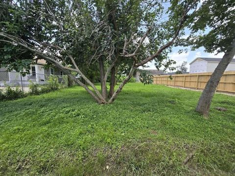 981 Fillmore Street Houston TX 77029