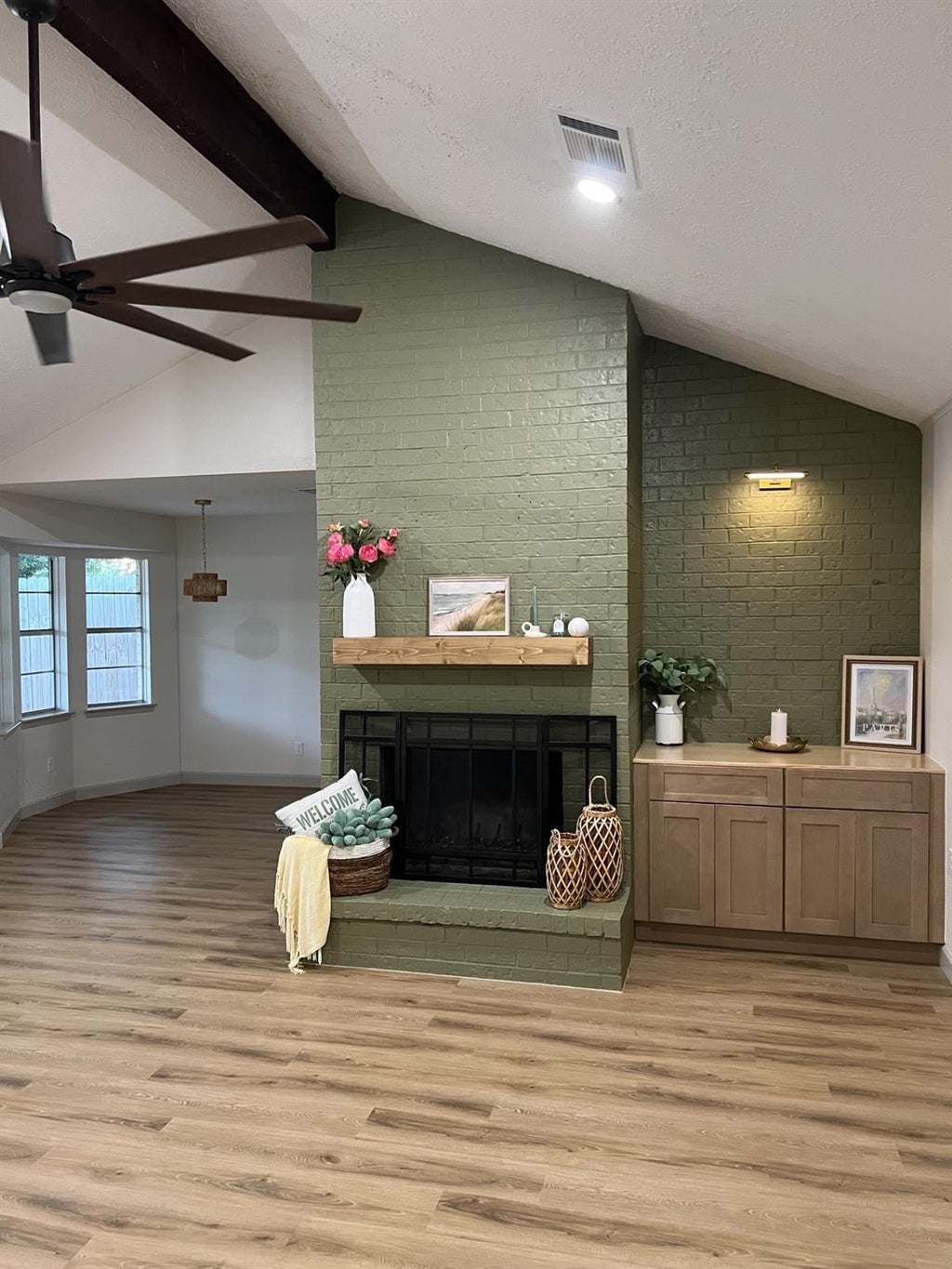 Photo of 15702 La Cabana Drive, Houston, TX 77062 (MLS # 32110897)