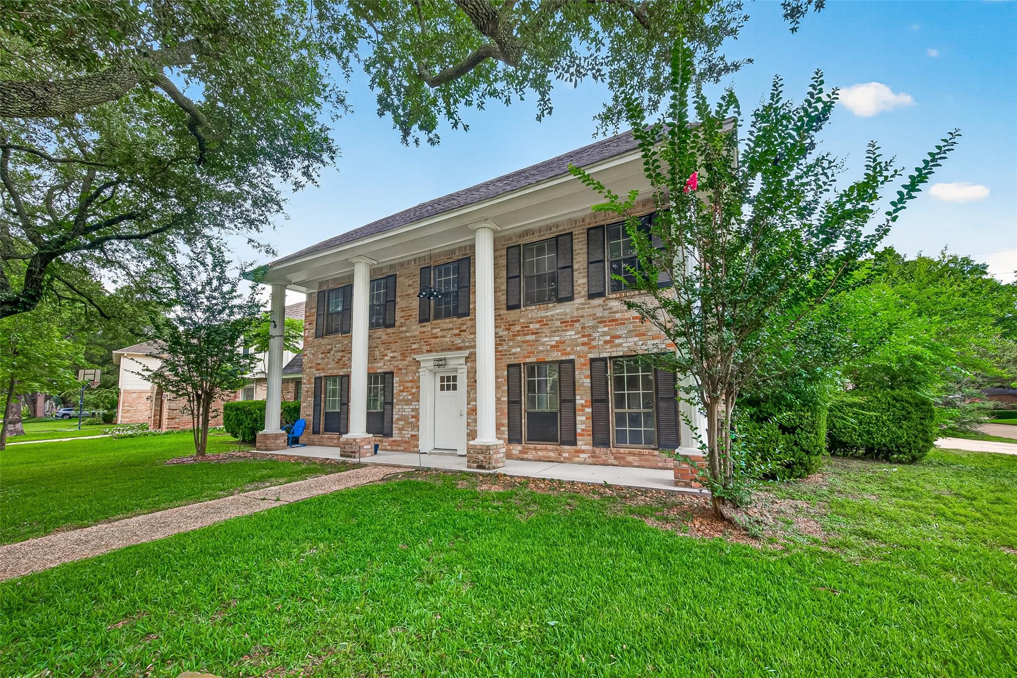 1331 Dominion Drive