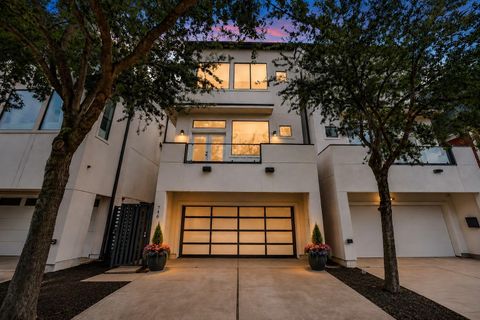 Photo of 716 W Drew Street, Houston, TX 77006 (MLS # 95580408)