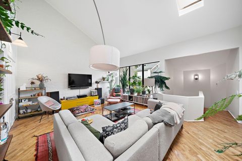 Photo of 3018 Baldwin Street, Houston, TX 77006 (MLS # 95894368)