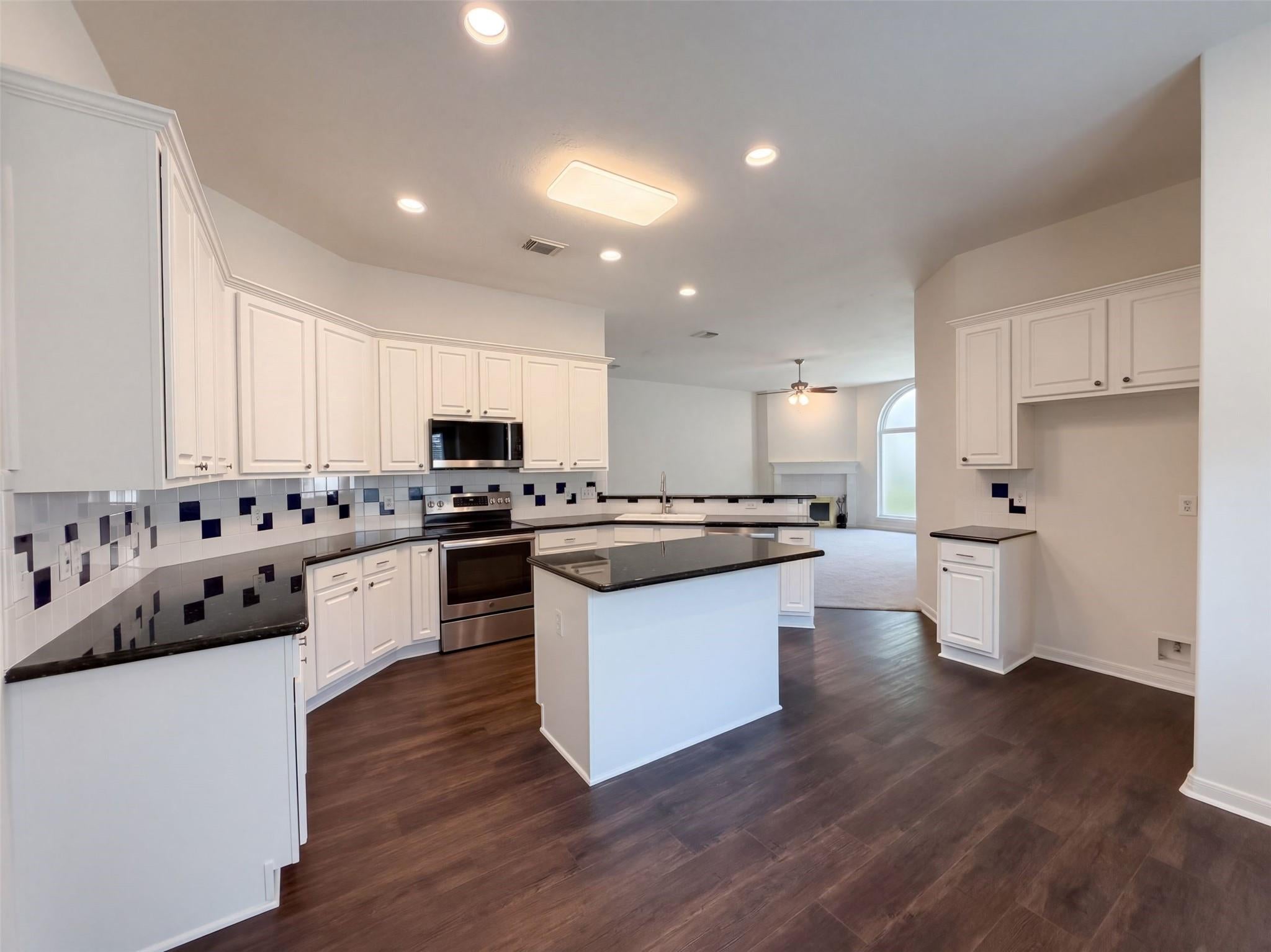 20402 Willow Trace Drive