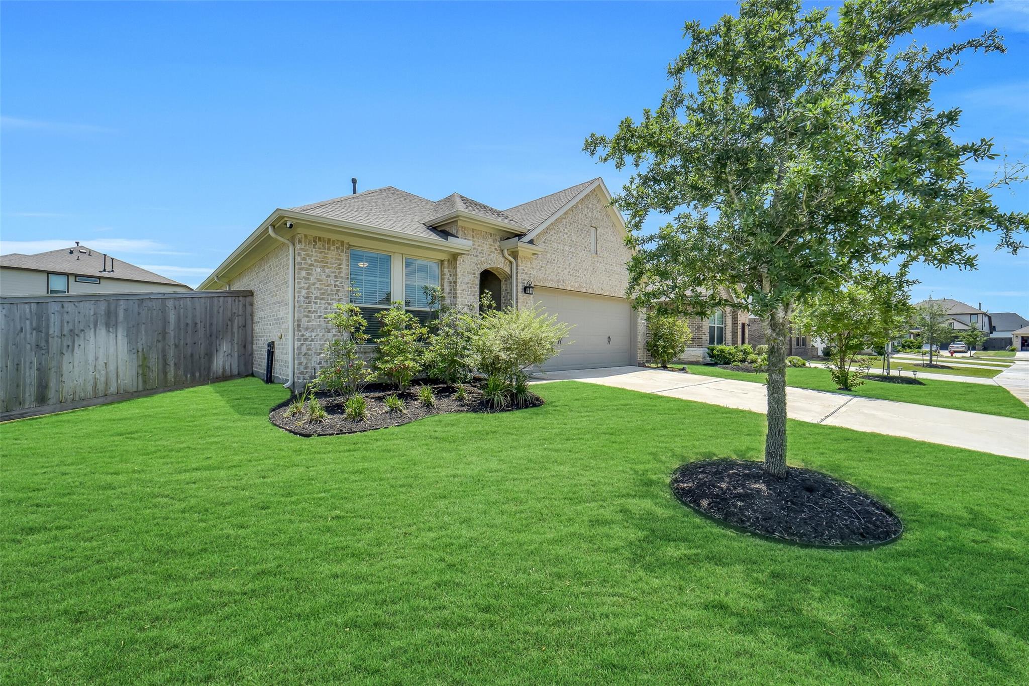 2414 Lemon Grass Drive