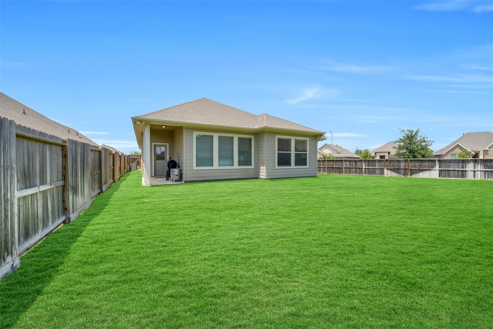 2414 Lemon Grass Drive