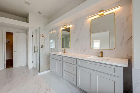 Tiny photo for 2150 Stacy Knoll, Houston, TX 77008 (MLS # 43705681)