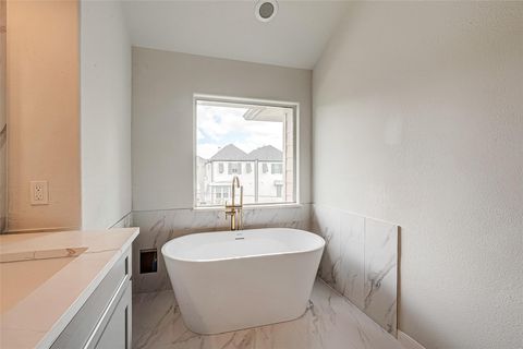 Tiny photo for 2150 Stacy Knoll, Houston, TX 77008 (MLS # 43705681)