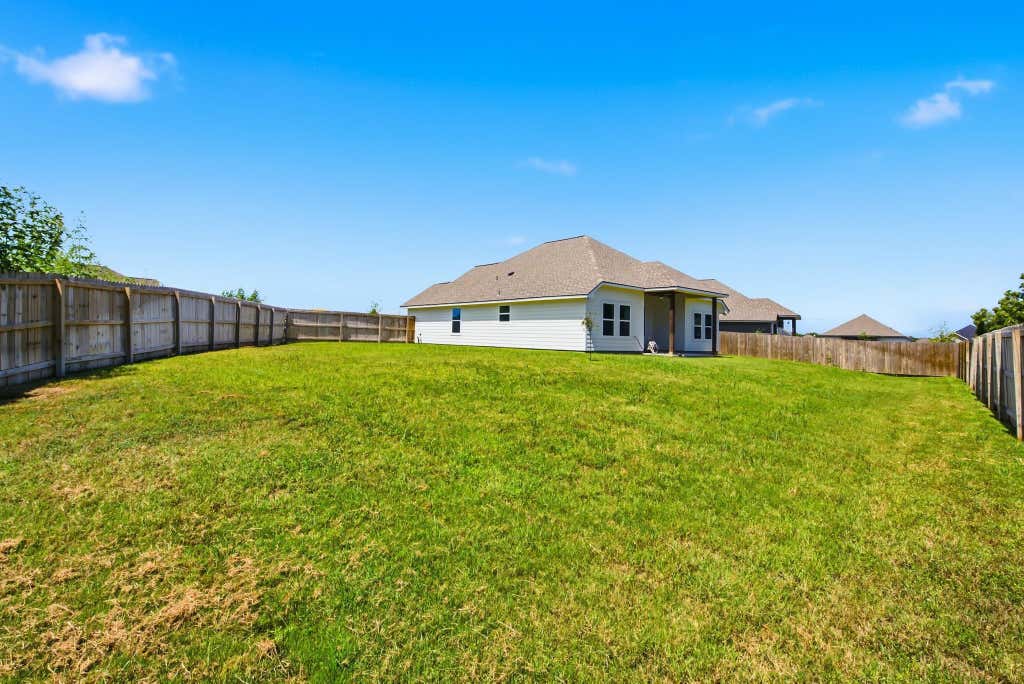 Photo of 520 Combine Road, Snook, TX 77879 (MLS # 68147263)