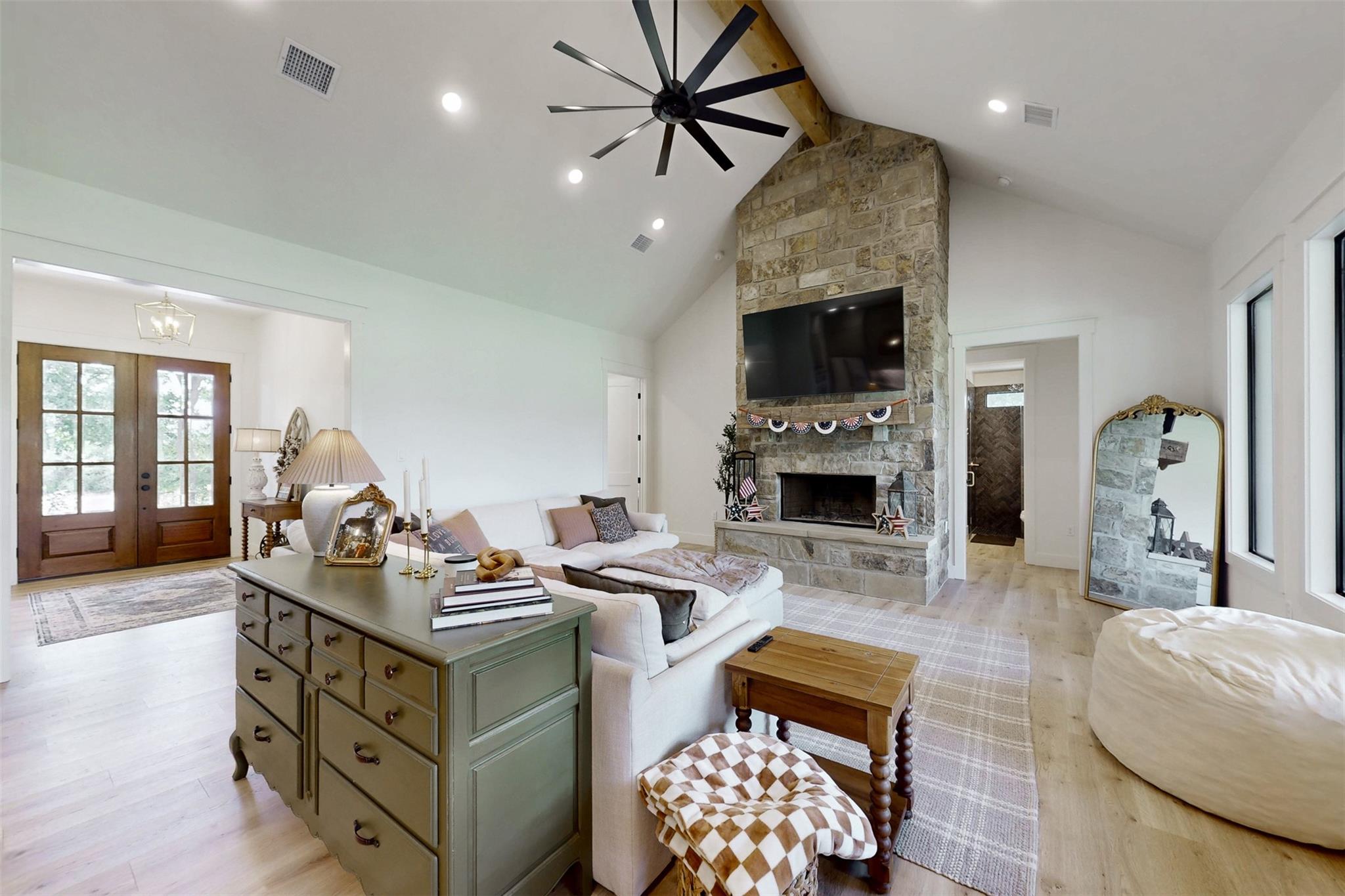 10464 County Road 244