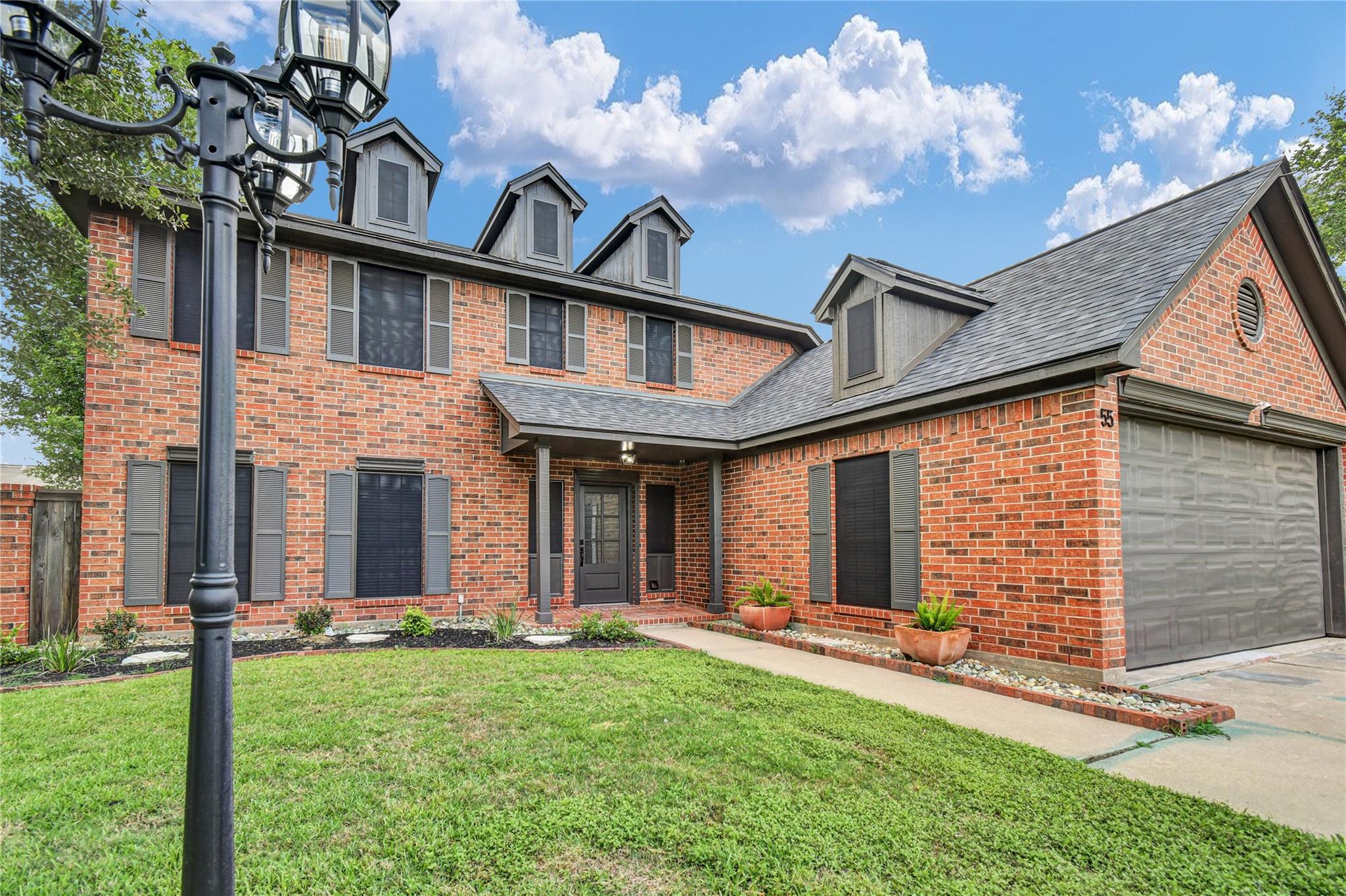 55 Sweetleaf Ct