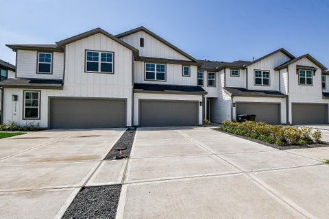 Photo of 27927 Western Creek Court Ct, Katy, TX 77494 (MLS # 87900445)