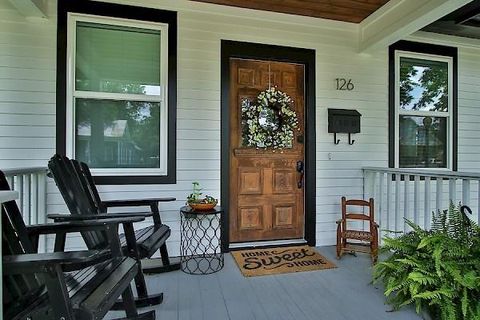 Photo of 126 2nd Street, Sugar Land, TX 77498 (MLS # 33709139)