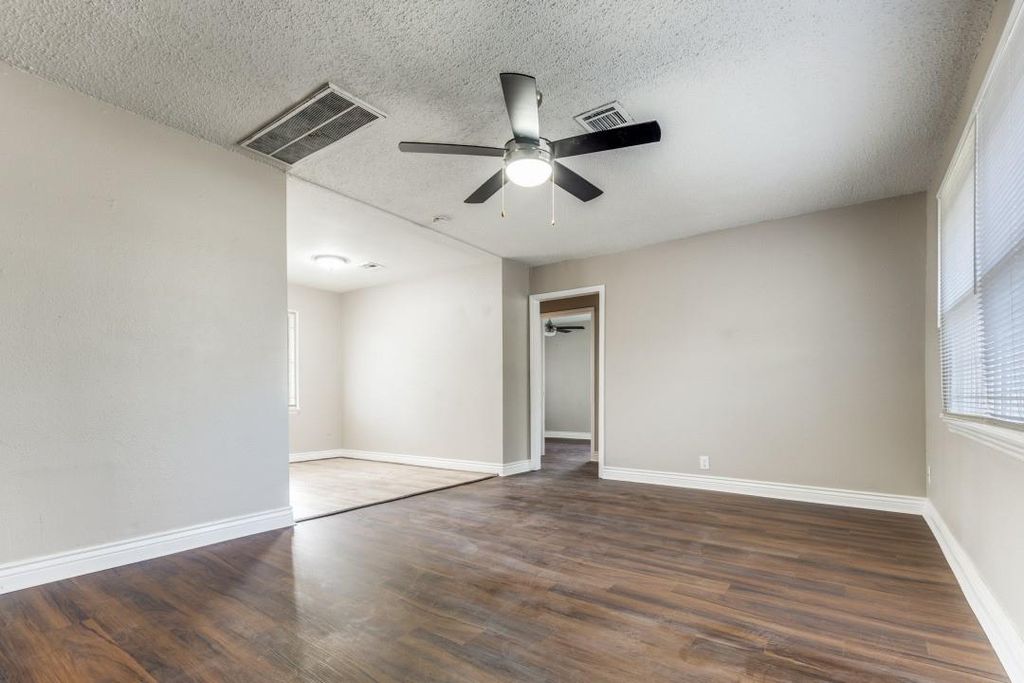 Photo of 9310 Forest View Street, Houston, TX 77078 (MLS # 57992940)