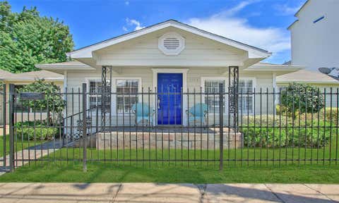 Photo of 1518 Sabine Street, Houston, TX 77007 (MLS # 27266256)