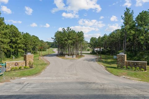 Photo of 11610 Dawn Tree Lane, Willis, TX 77378 (MLS # 87693856) Photo of 11610 Dawn Tree Lane, Willis, TX 77378 (MLS # 87693856)