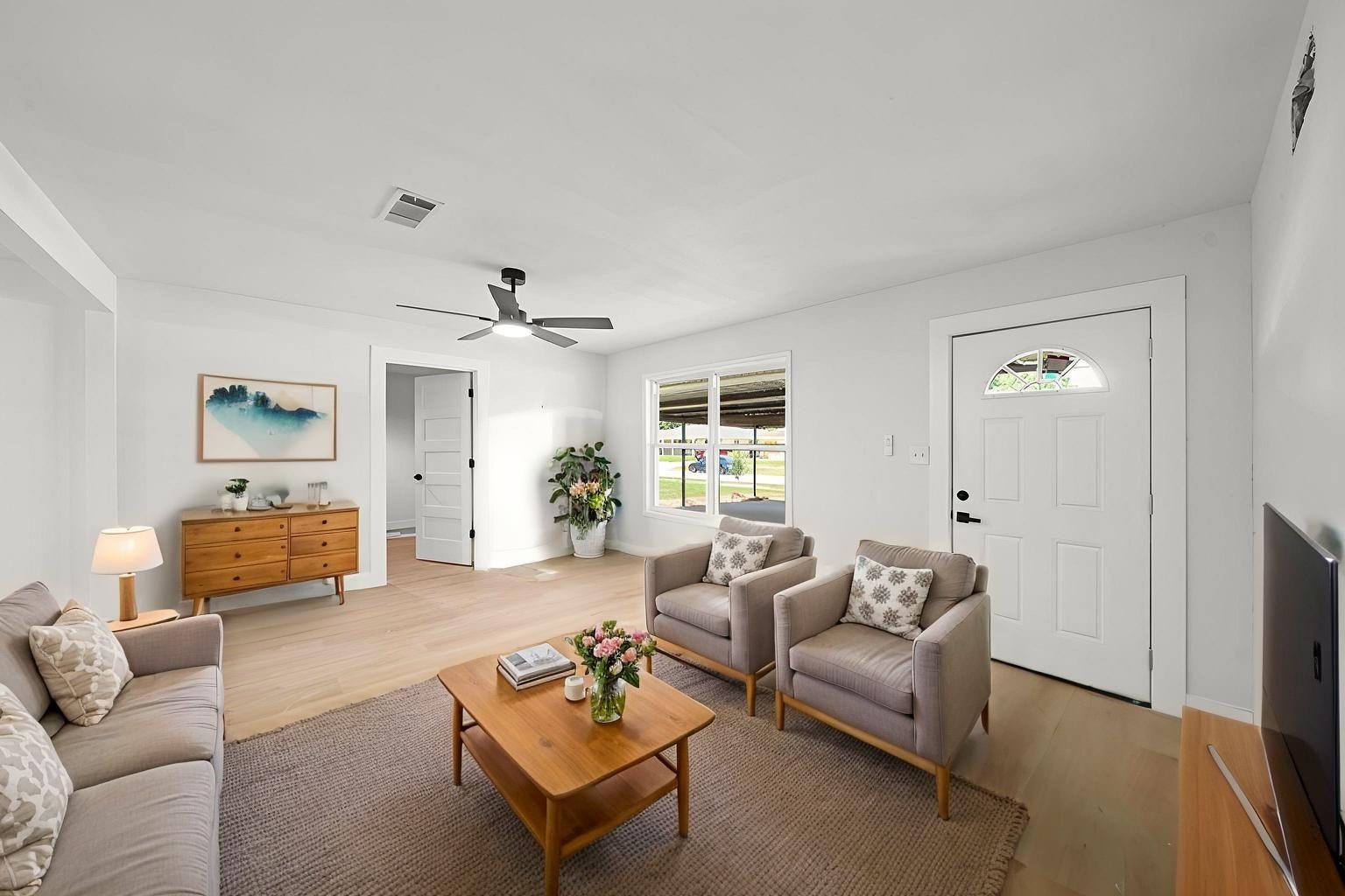 6826 Kingsway Drive