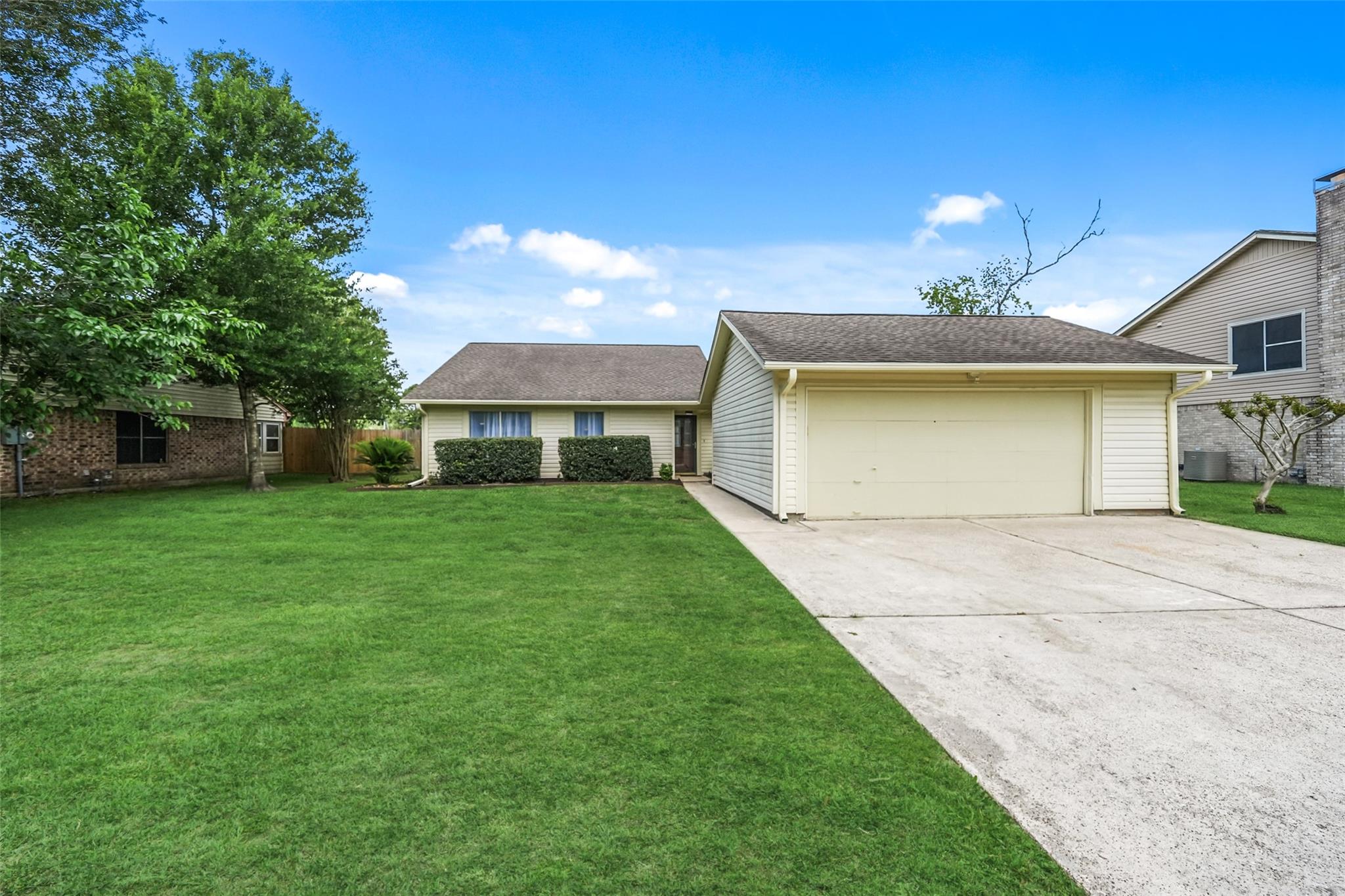 248 E Castle Harbour Drive