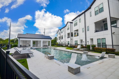 Photo of 2812 Grand Fountains Drive G, Houston, TX 77054 (MLS # 43915991)