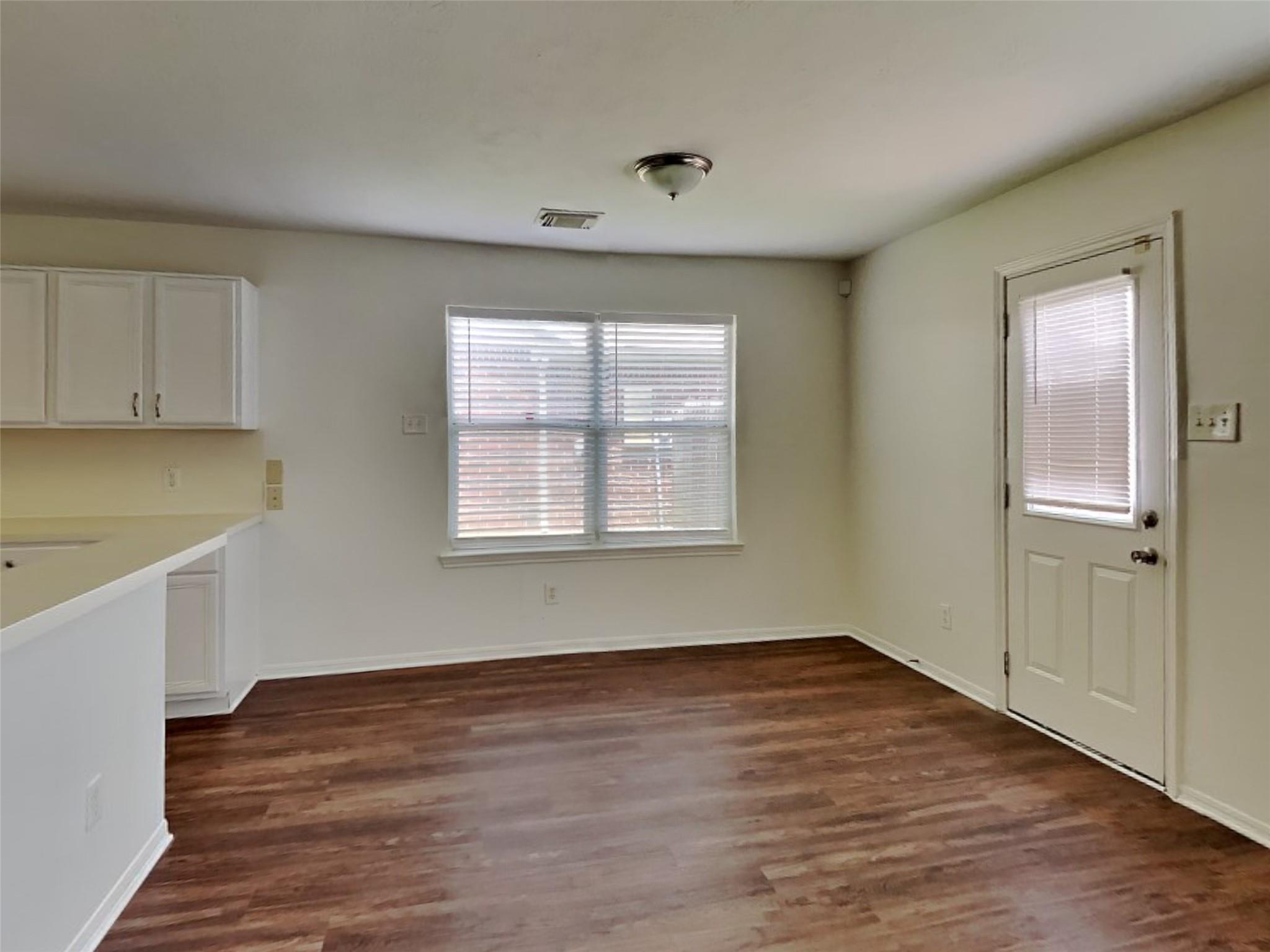 2114 English Green Way