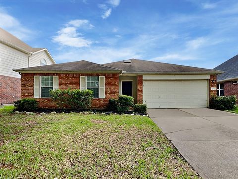 Photo of 2114 English Green Way, Fresno, TX 77545 (MLS # 82363080)