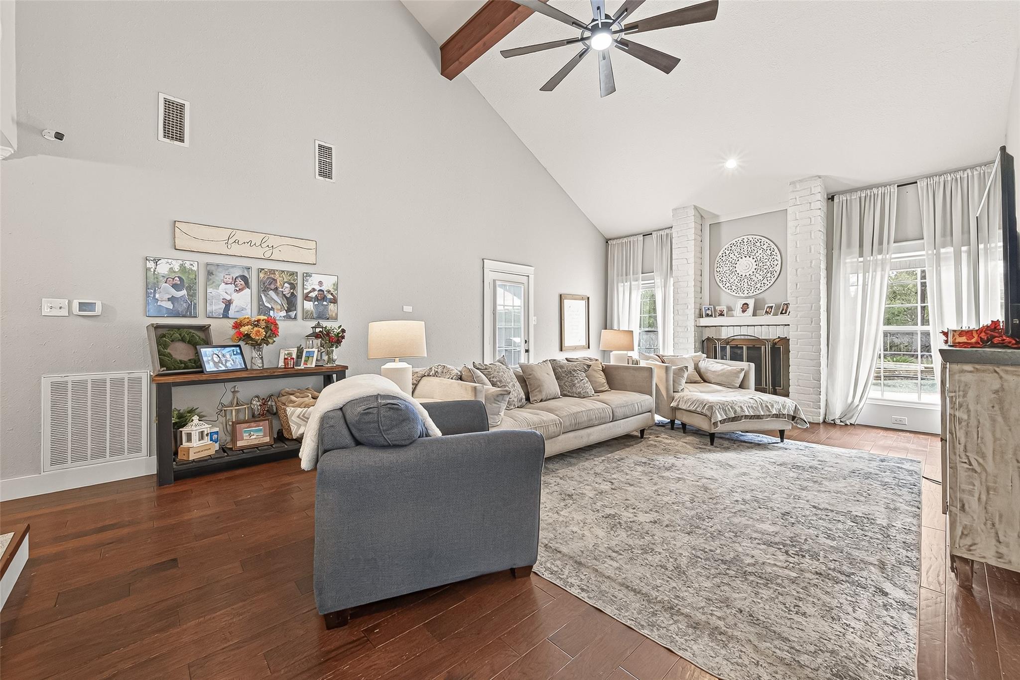 7511 Nickaburr Creek Drive