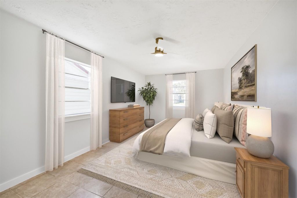 Photo of 3305 Stallings Drive, Houston, TX 77088 (MLS # 67610823)