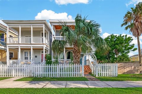 Photo of 2815 Ball Street, Galveston, TX 77550 (MLS # 6653174)