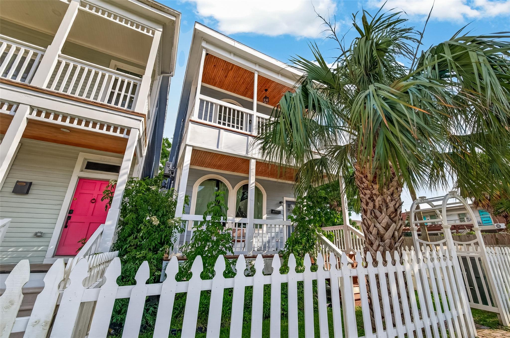 2815 Ball Street
