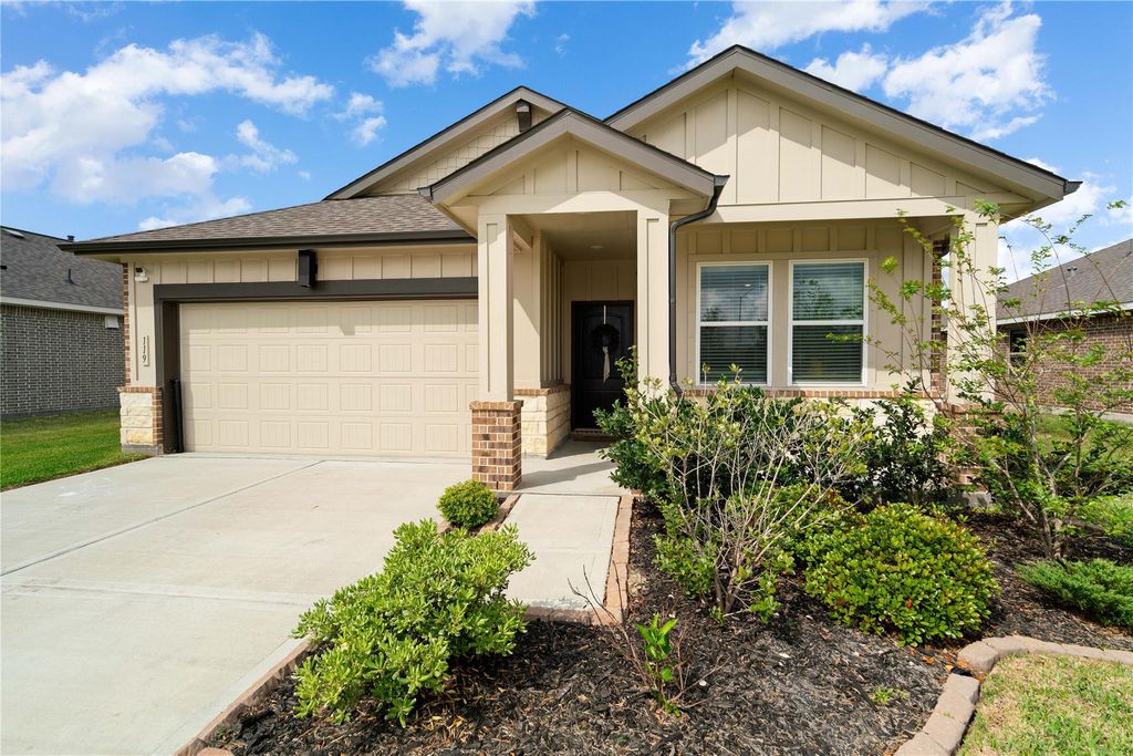 Photo of 119 Walnut Hill Court, Anahuac, TX 77514 (MLS # 82245188)