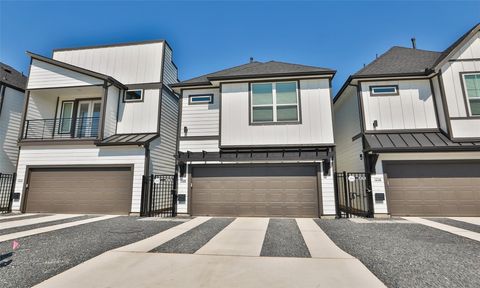 Photo of 119 E 43rd Street, Houston, TX 77018 (MLS # 10331752)