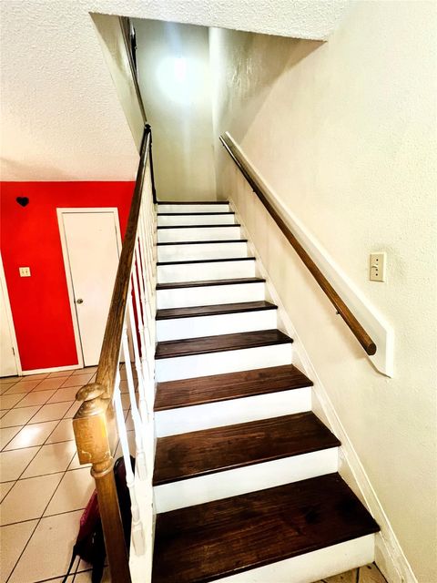 Tiny photo for 3600 Jeanetta Street #202, Houston, TX 77063 (MLS # 15985722)