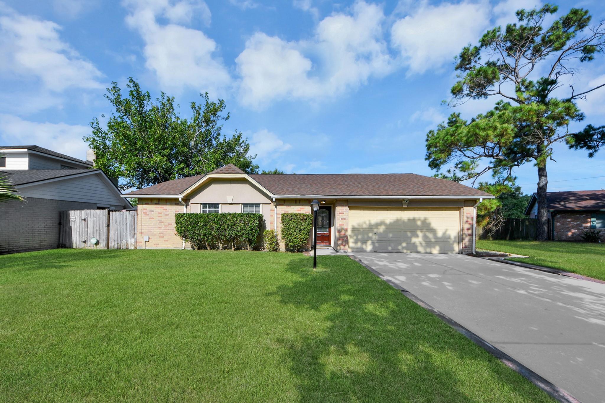 8407 Rivercross Road