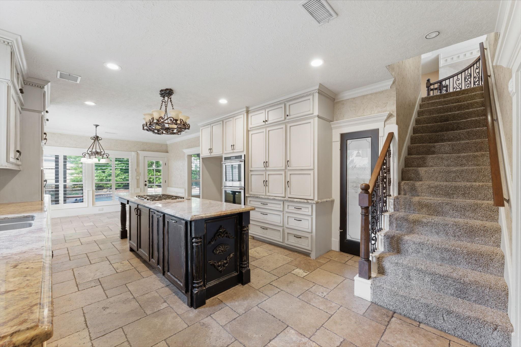 13807 Balmore Circle