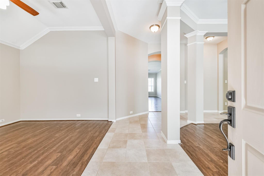 Photo of 13719 Rolling River Lane, Houston, TX 77044 (MLS # 91959345)