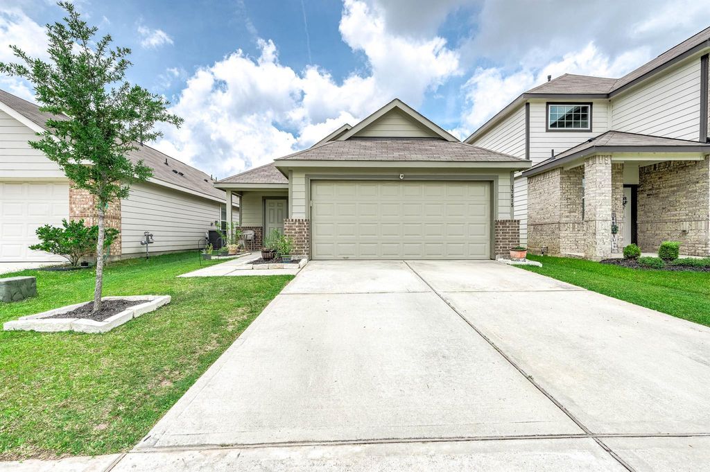 Photo of 17515 Greystanes Road, Humble, TX 77346 (MLS # 65616007)