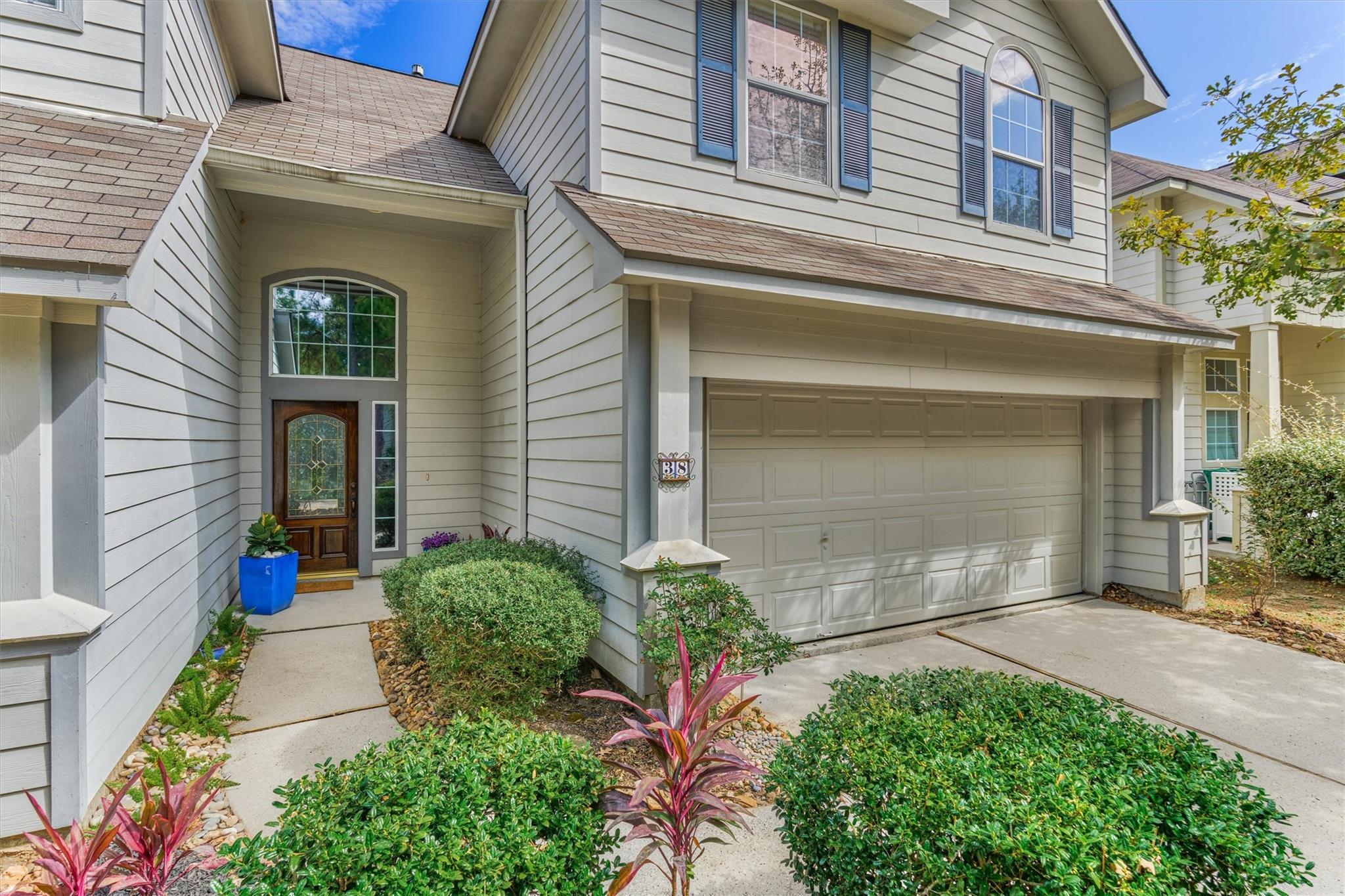 38 E Burberry Circle