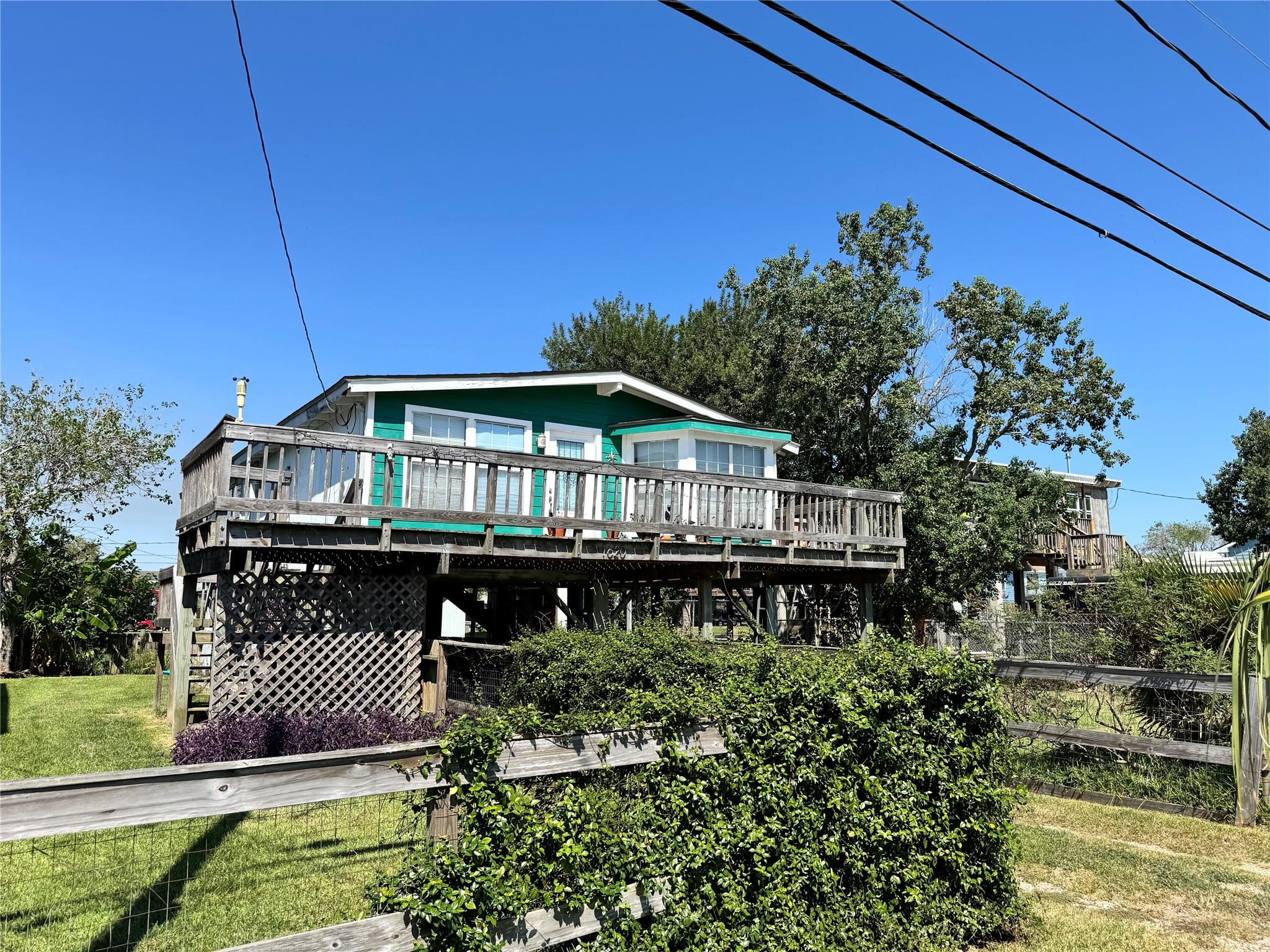 1620 Dick Bay Drive