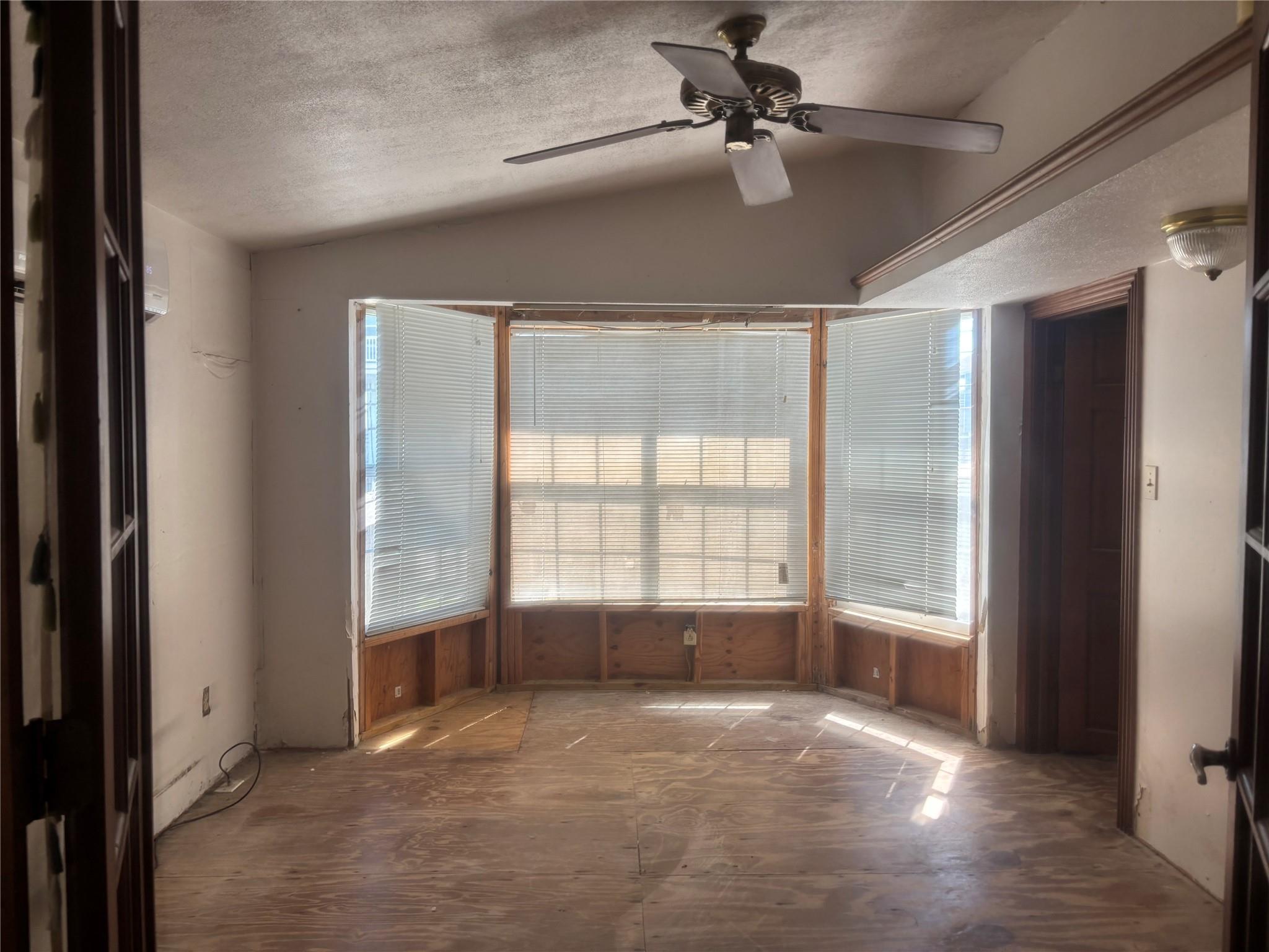 1620 Dick Bay Drive
