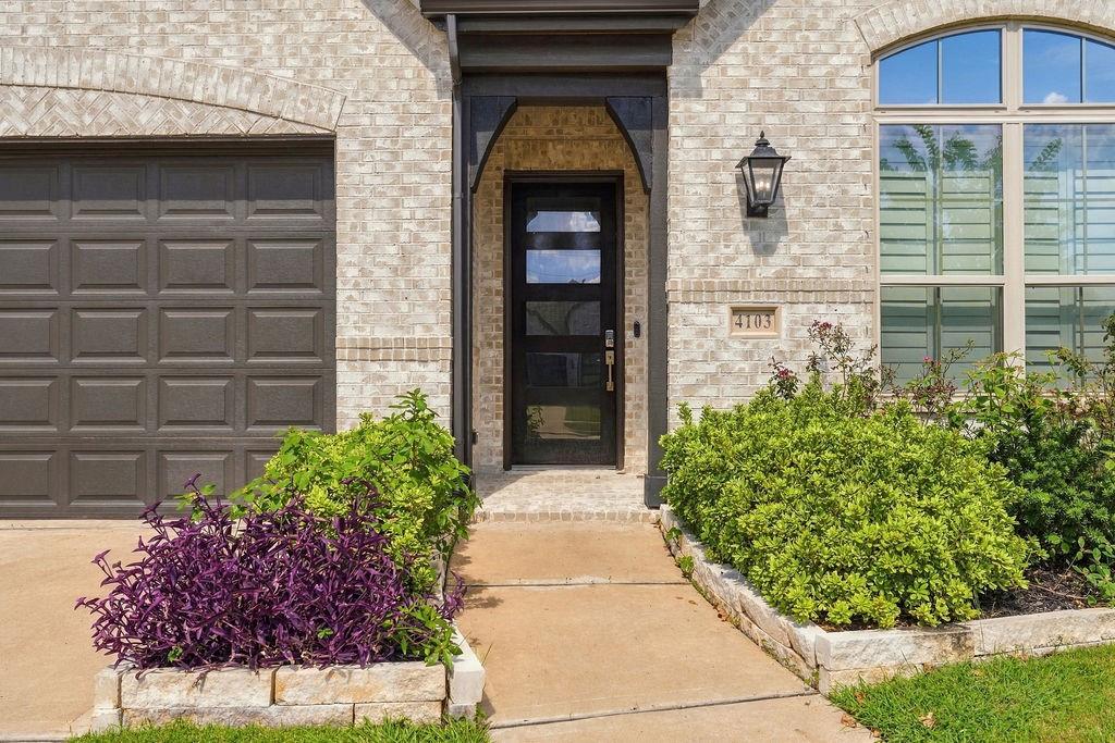 4103 Shackleton Court